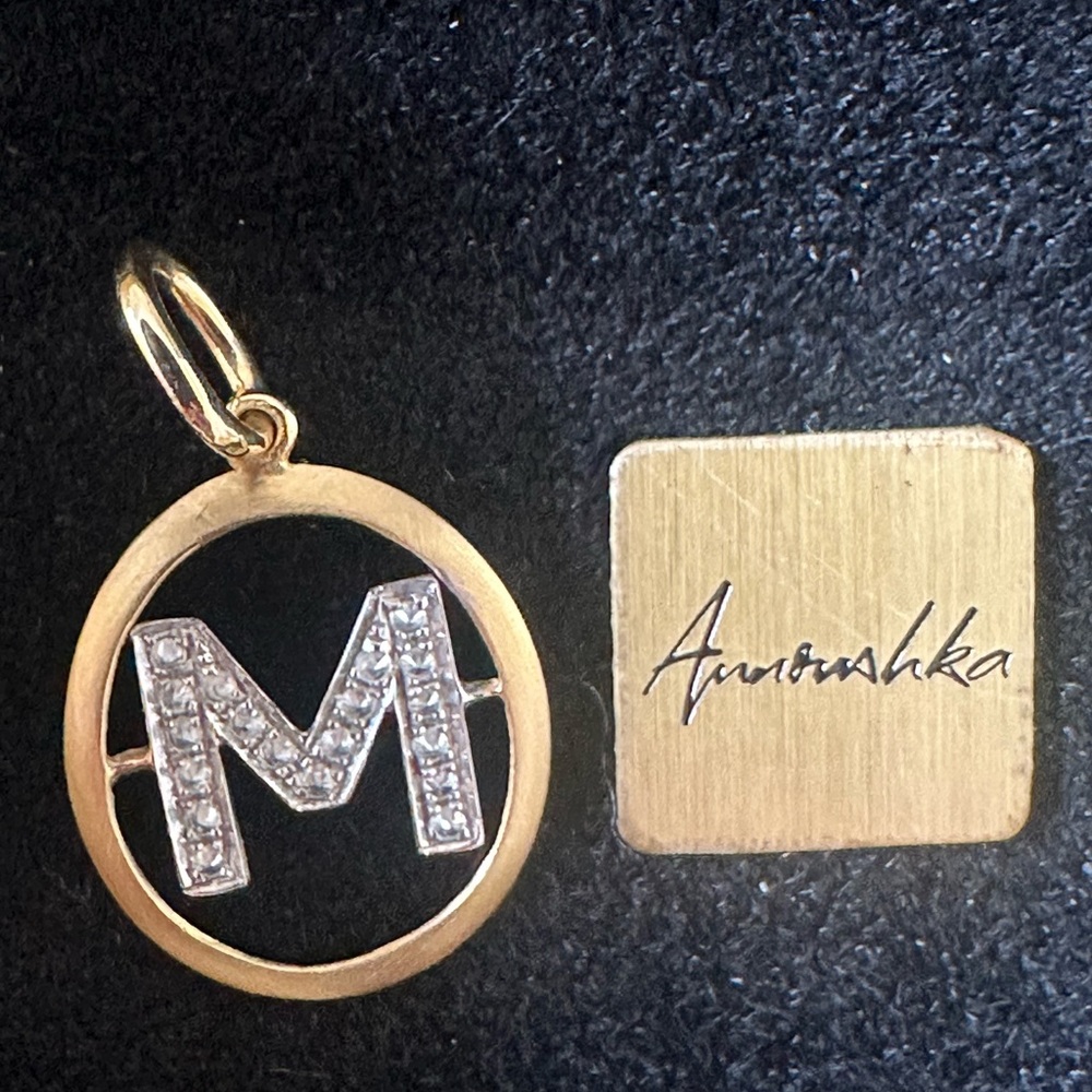Annoushka 18k and diamonds Initial M pendant charm 🎁 Mother’s Day 🎁